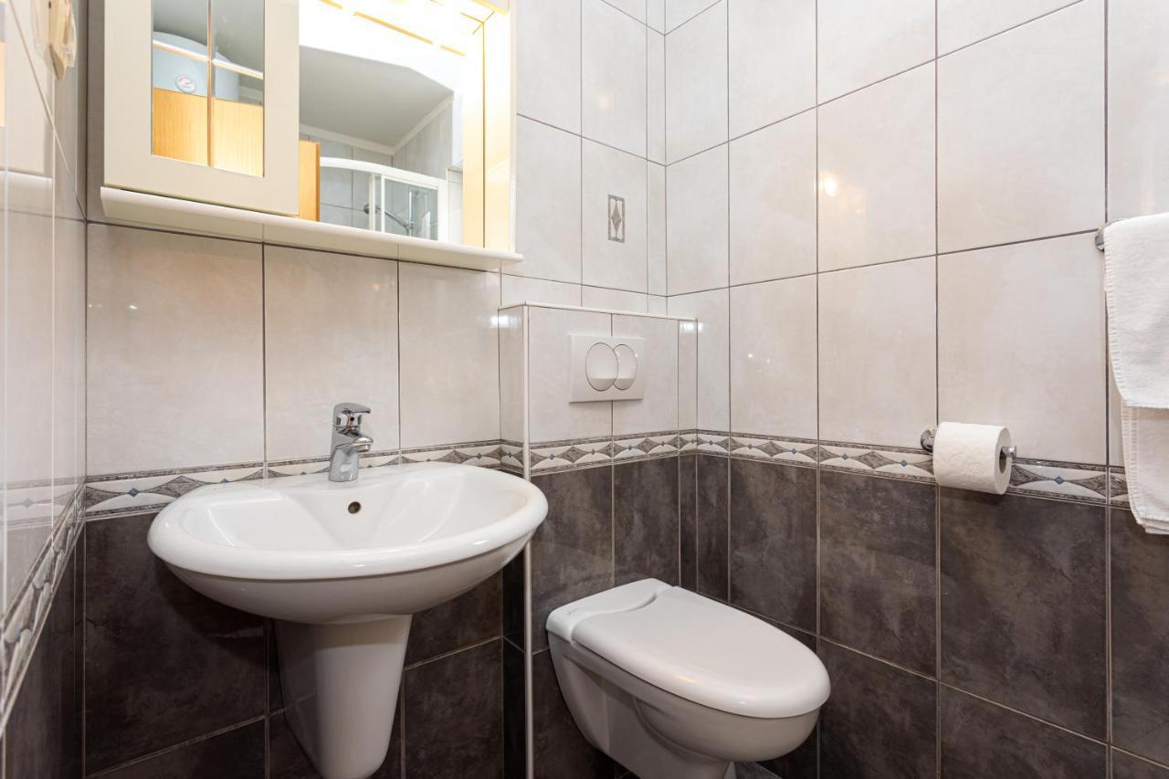 Apartments Crnekovic IV Башка Екстер'єр фото