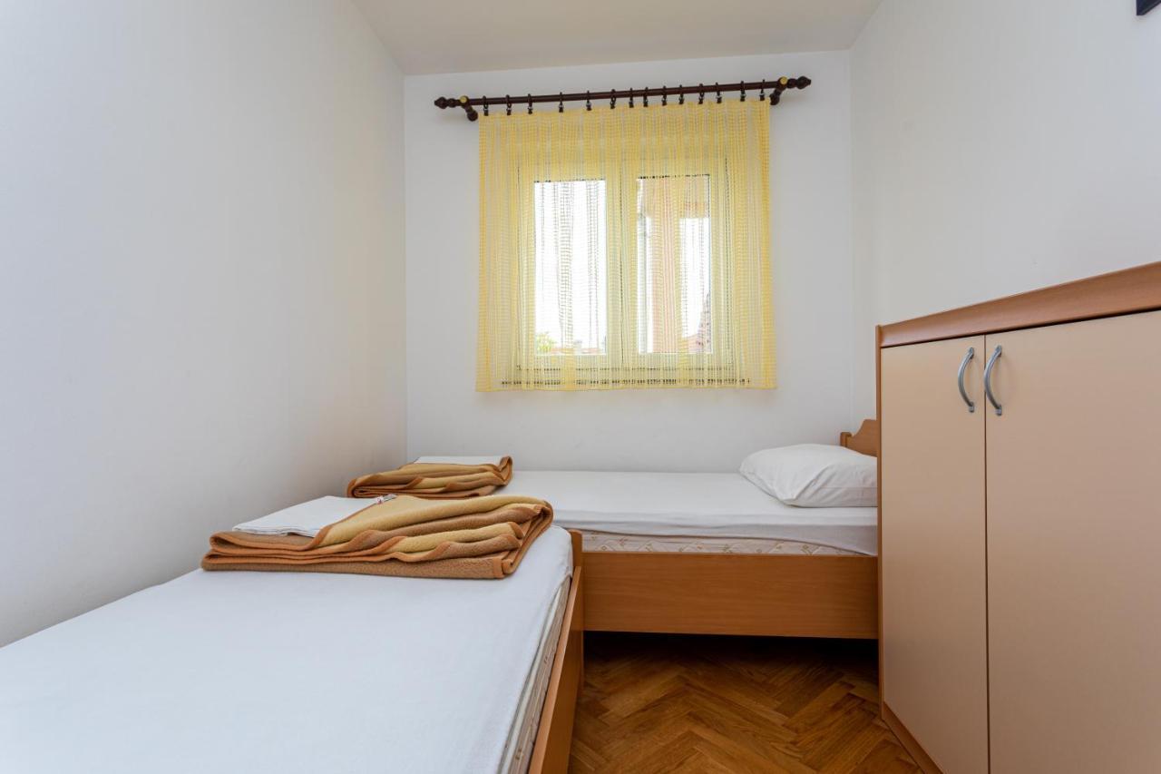 Apartments Crnekovic IV Башка Екстер'єр фото