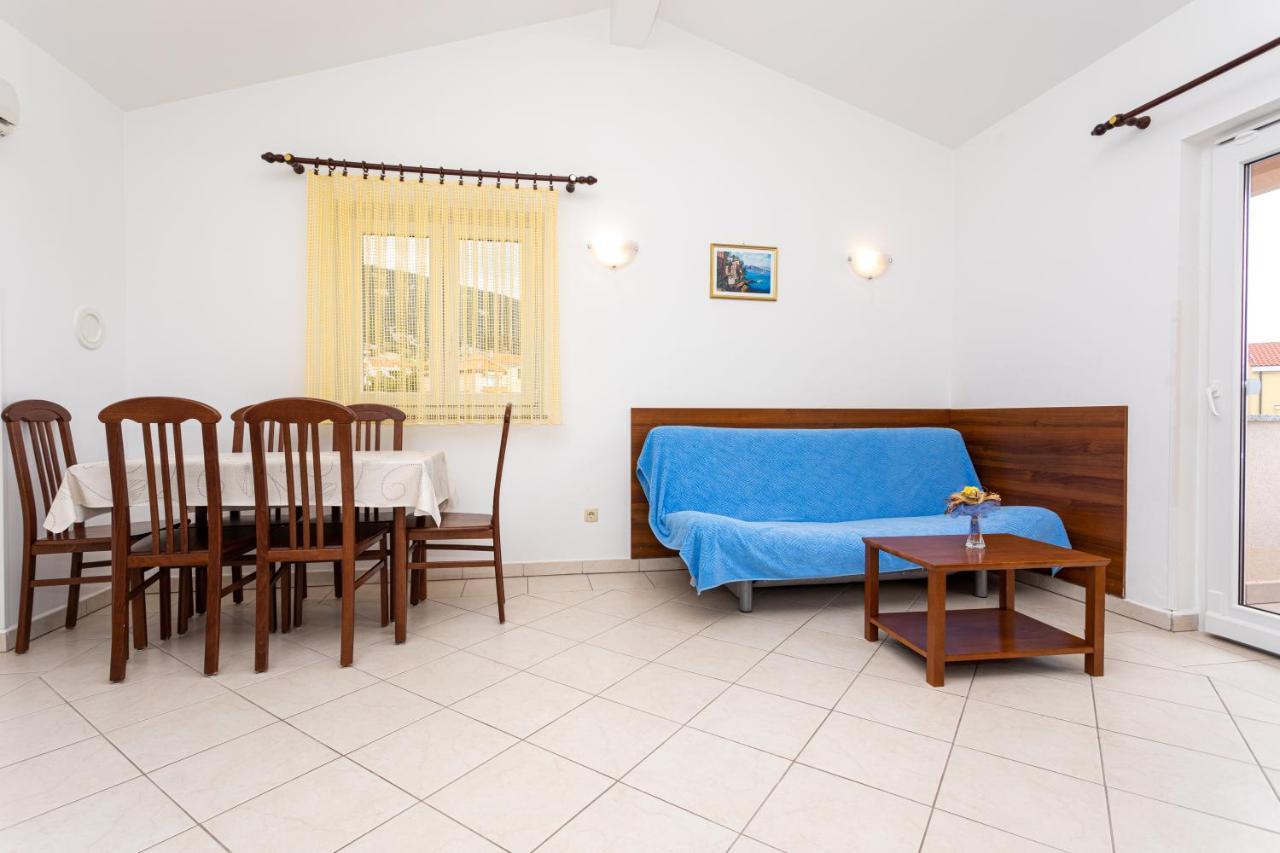 Apartments Crnekovic IV Башка Екстер'єр фото