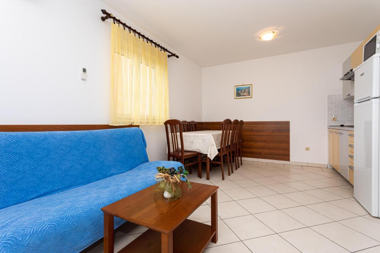 Apartments Crnekovic IV Башка Екстер'єр фото